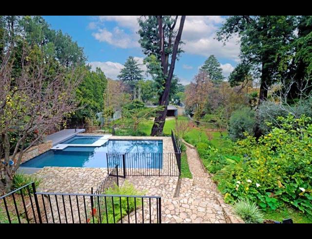 4 BEDROOM HOUSE TO LET IN WESTCLIFF